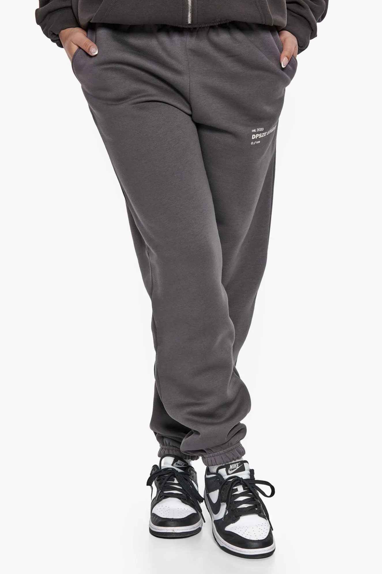DP STUDIO SWEAT JOGGER RABBIT