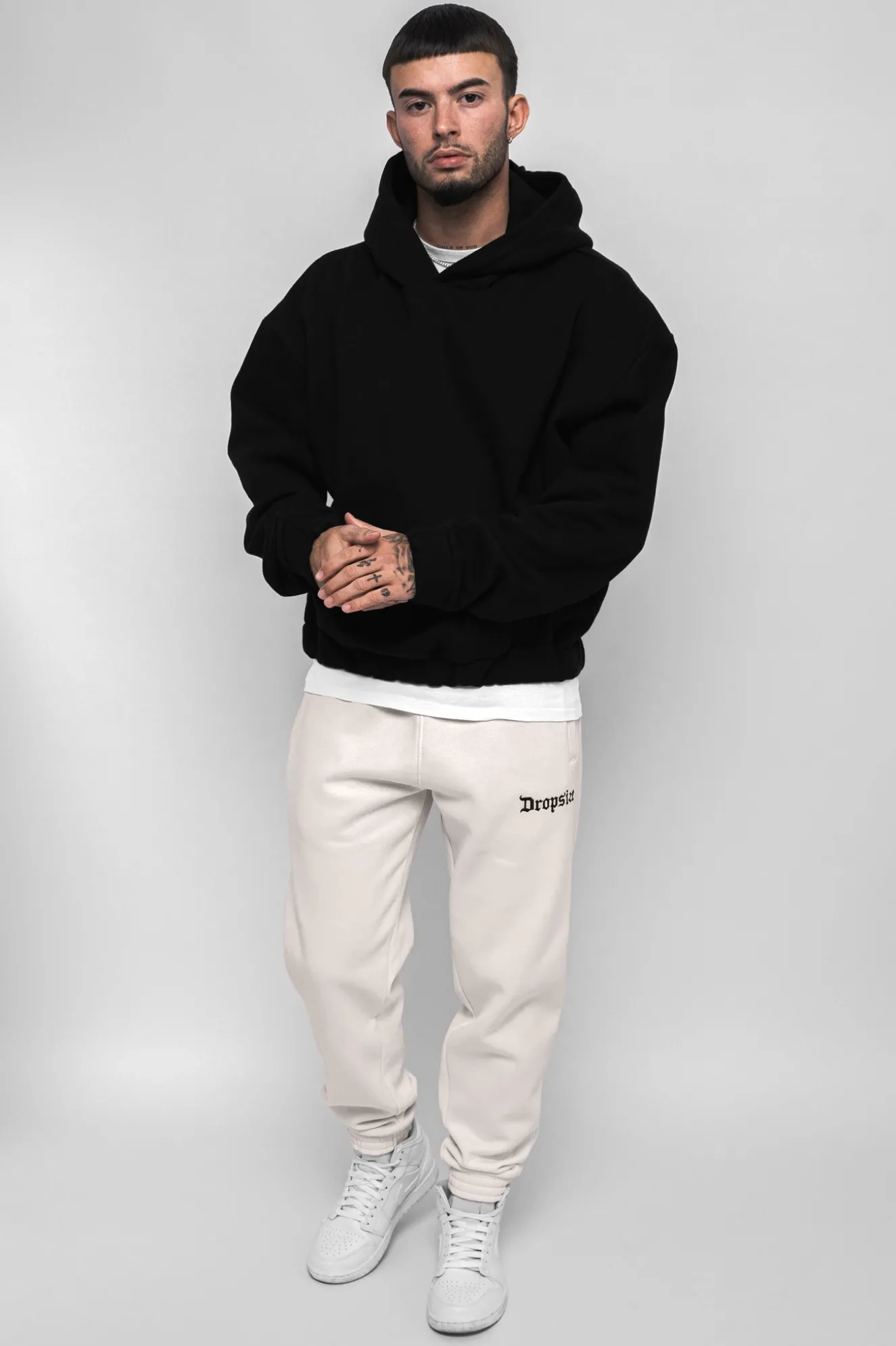 EMBO V2 JOGGER COCONUT MILK