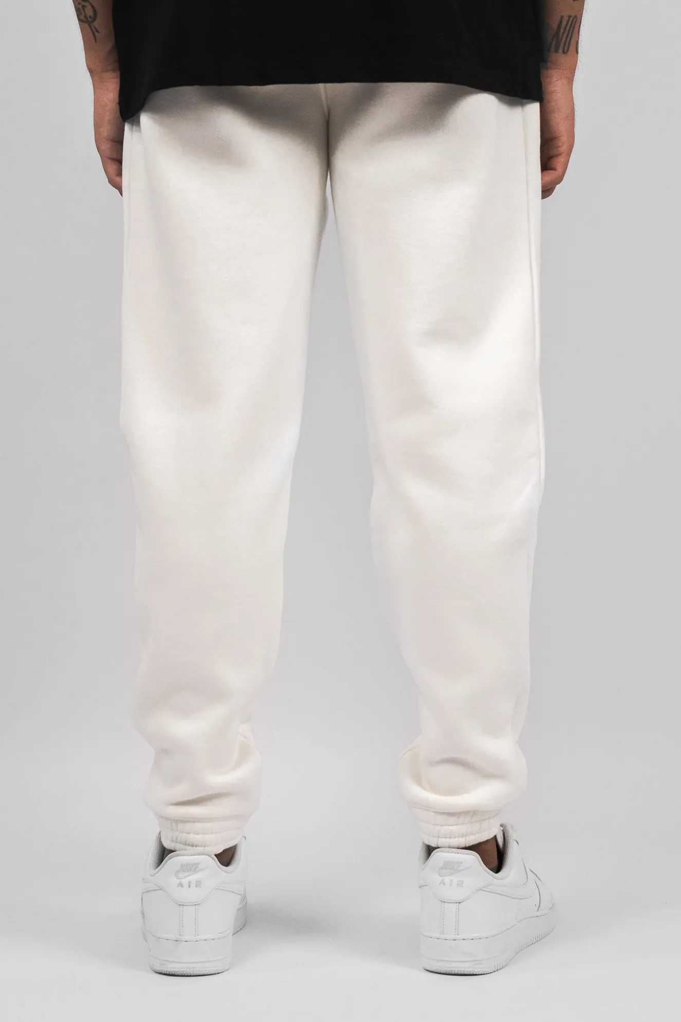 EMBO V2 JOGGER CREAM WHITE