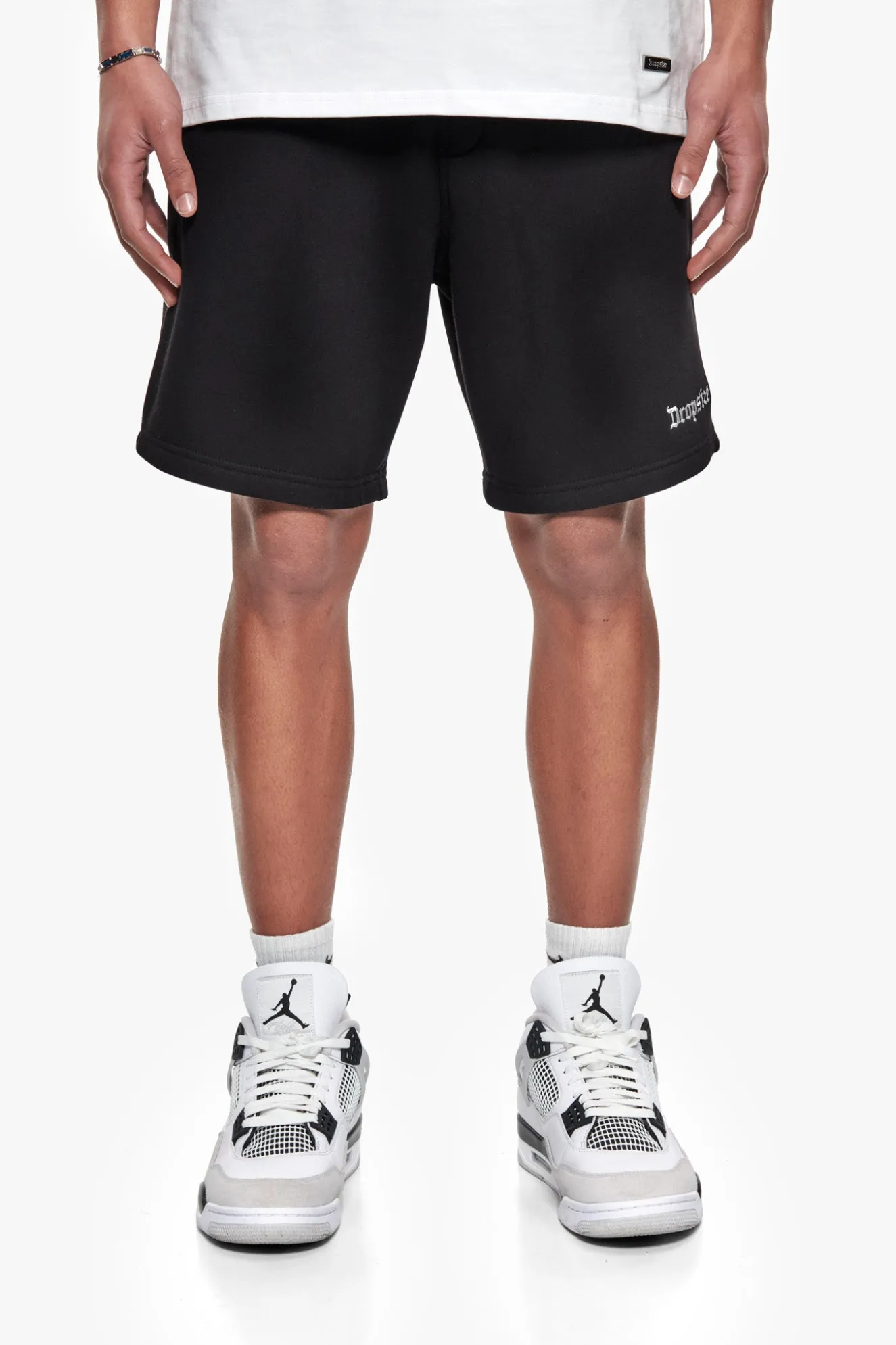HEAVY EMBO SWEATSHORTS BLACK
