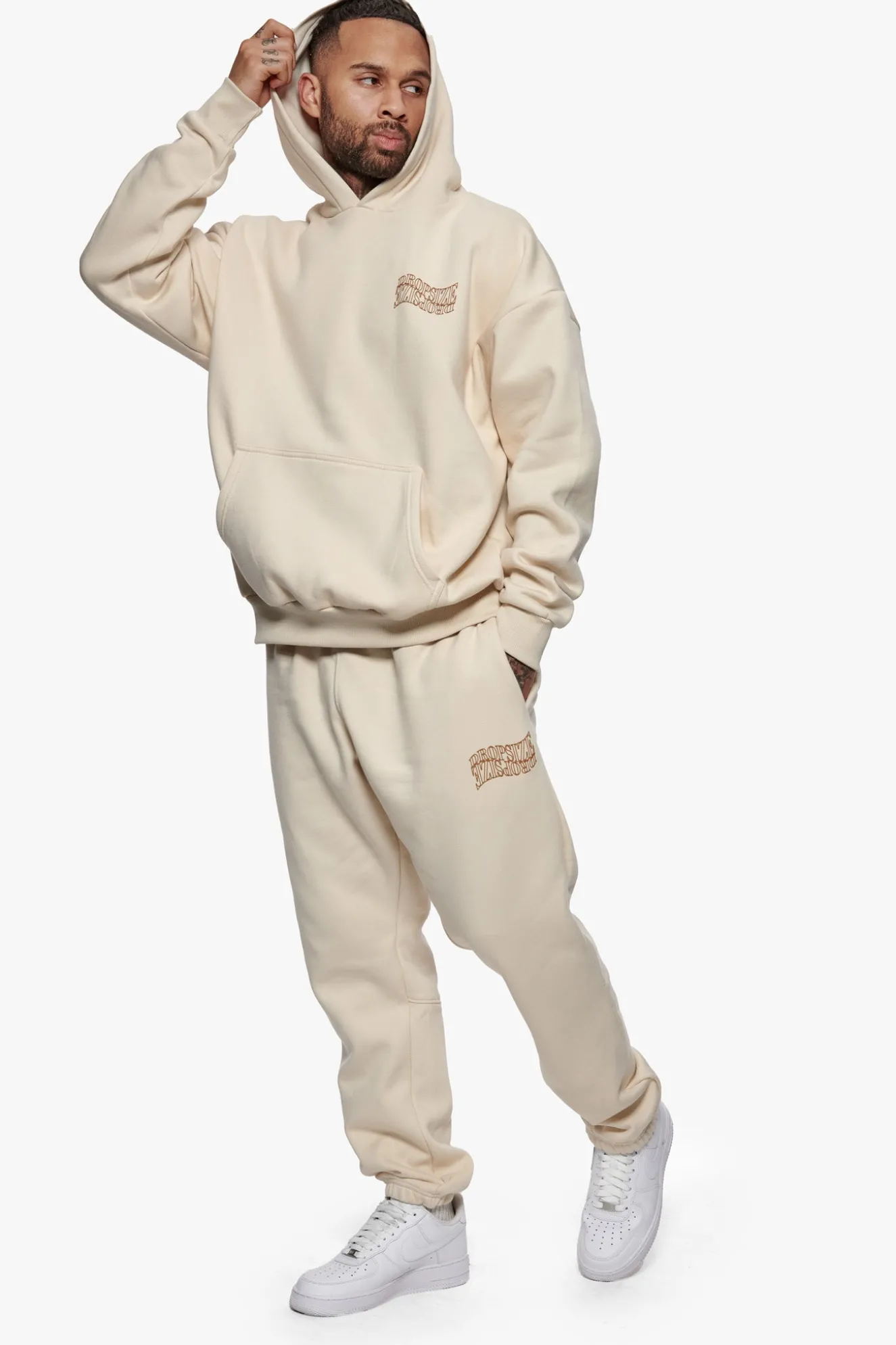HEAVY MIRRORED LOGO JOGGER COCONUT MILK