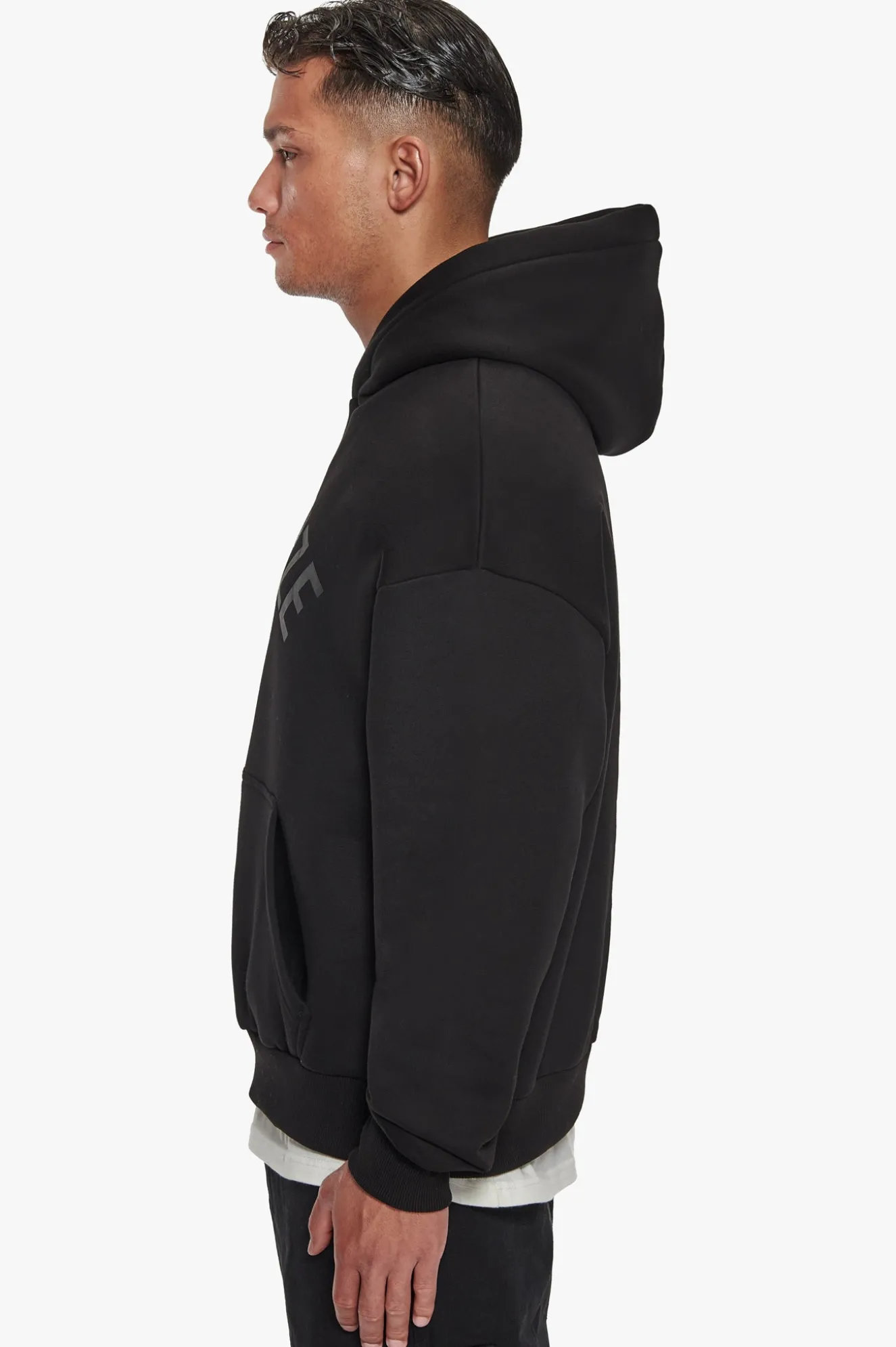 HEAVY OVERSIZE CURVED HOODIE BLACK