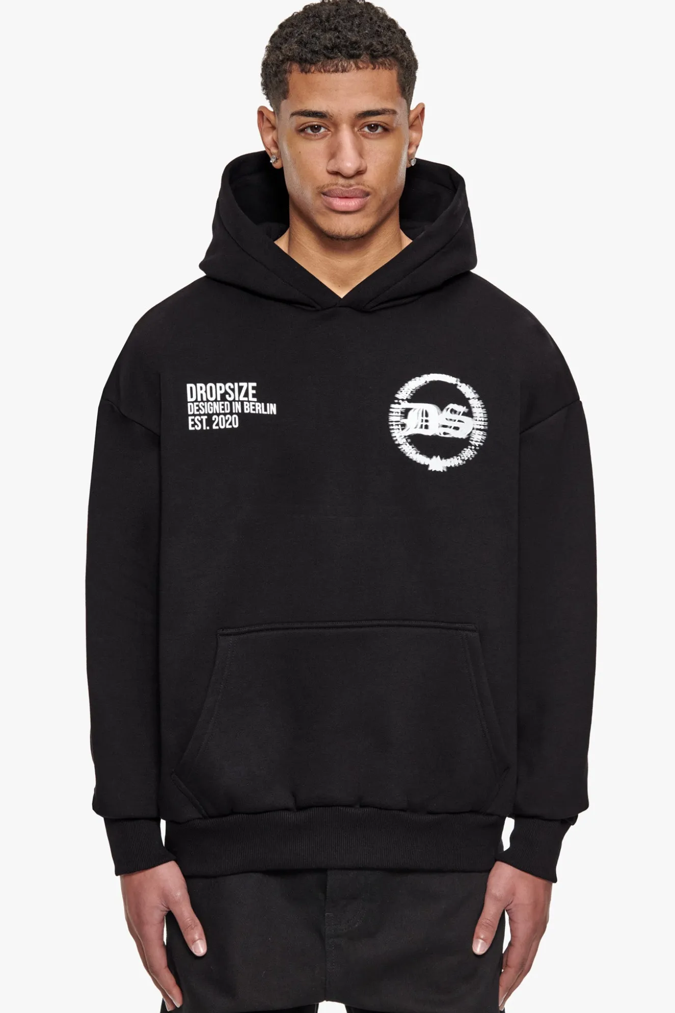 HEAVY OVERSIZE DESIGNED IN BERLIN HOODIE BLACK