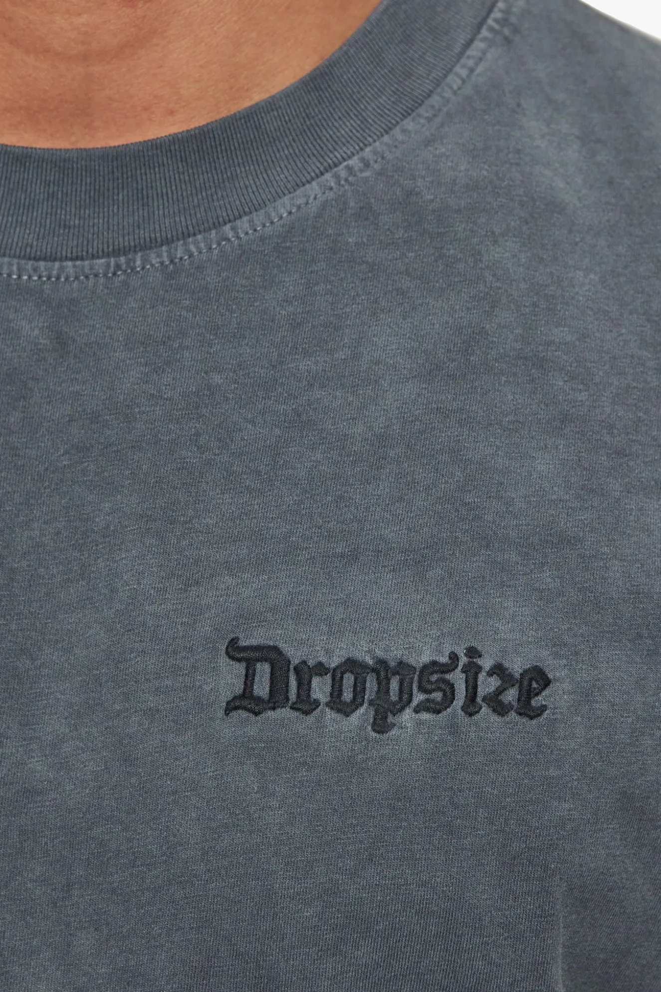 HEAVY OVERSIZE EMBO T-SHIRT WASHED GREY