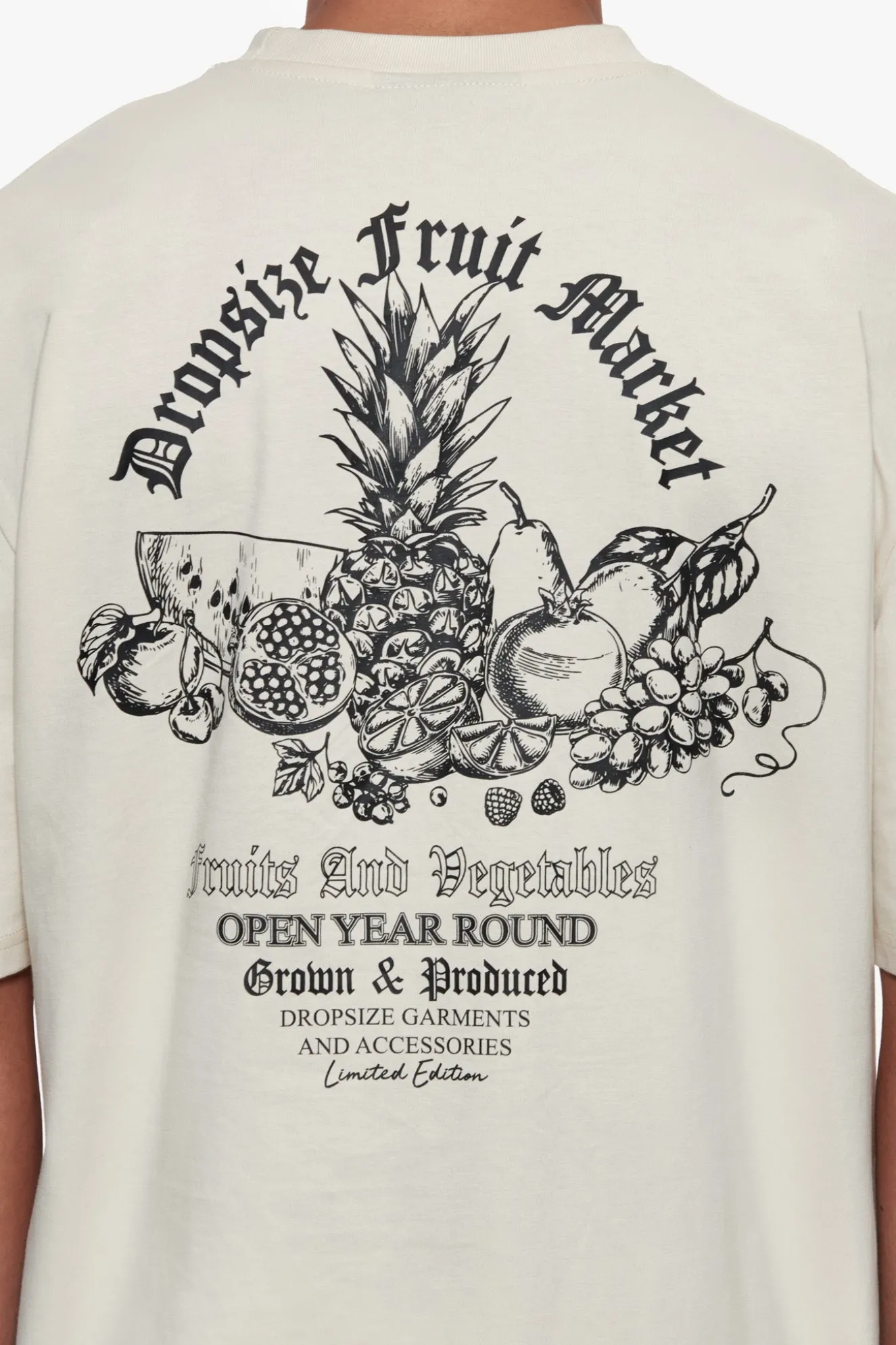 HEAVY OVERSIZE FRUIT MARKET T-SHIRT COCONUT MILK