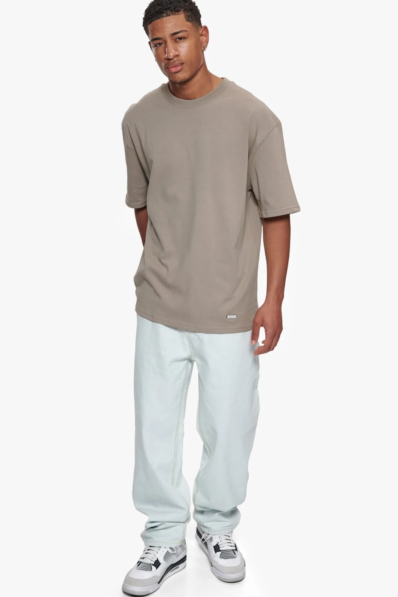 HEAVY OVERSIZE METAL PATCH BASIC T-SHIRT SIMPLY TAUPE