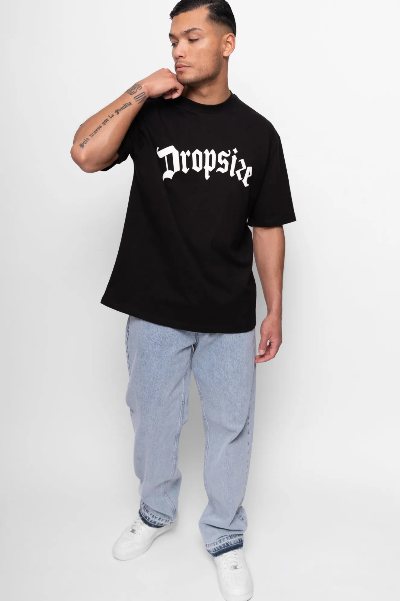 HEAVY OVERSIZE WHITE LOGO PUFFER PRINT T-SHIRT BLACK
