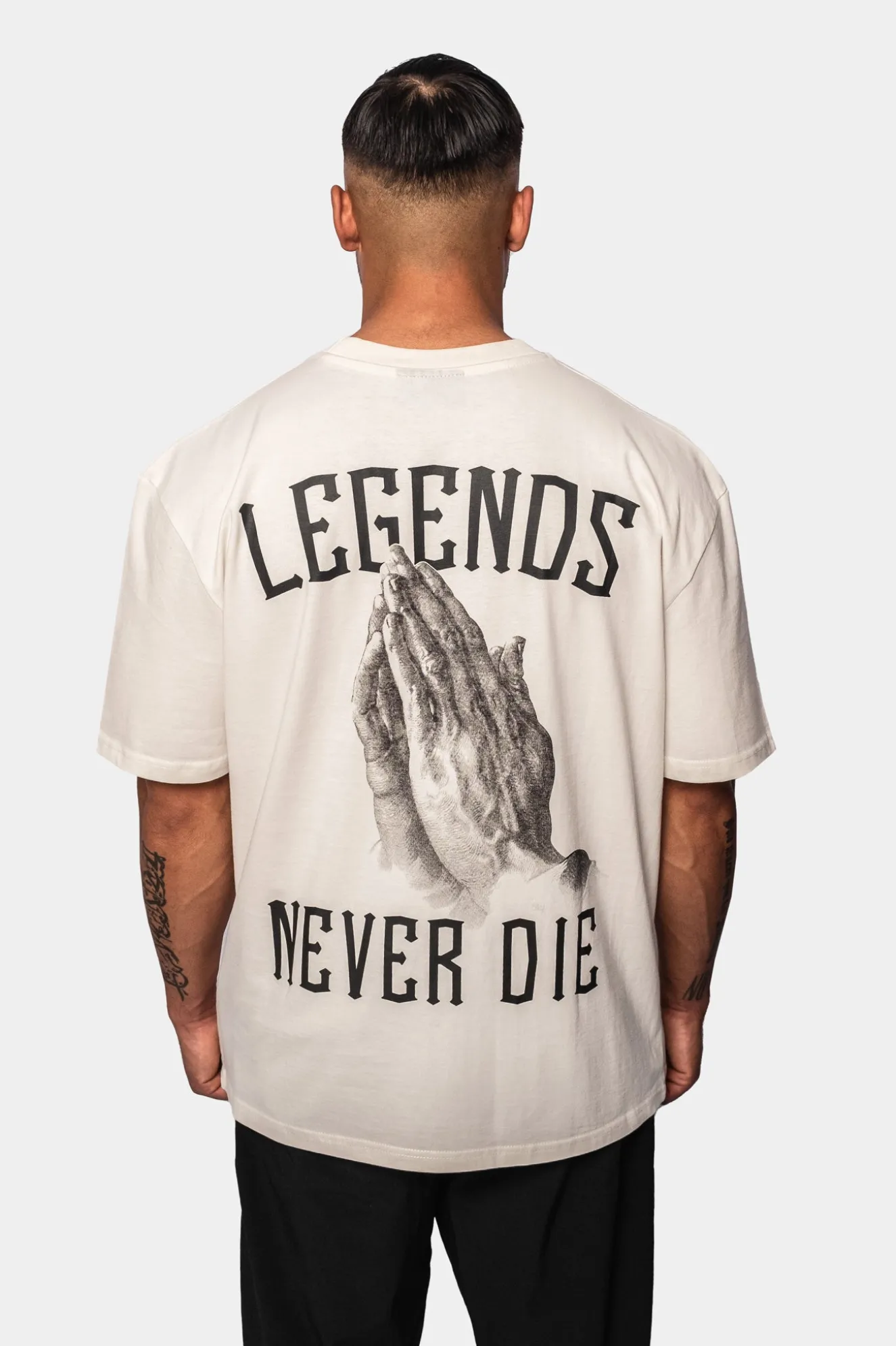 HEAVY OVERSIZED LEGENDS NEVER DIE T-SHIRT CREAM WHITE