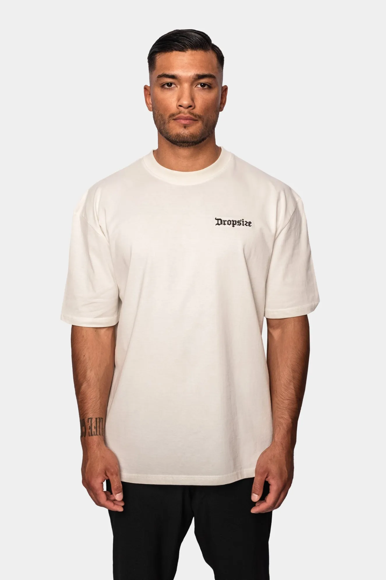 HEAVY OVERSIZED LEGENDS NEVER DIE T-SHIRT CREAM WHITE