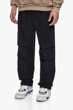 PARACHUTE PANT BLACK