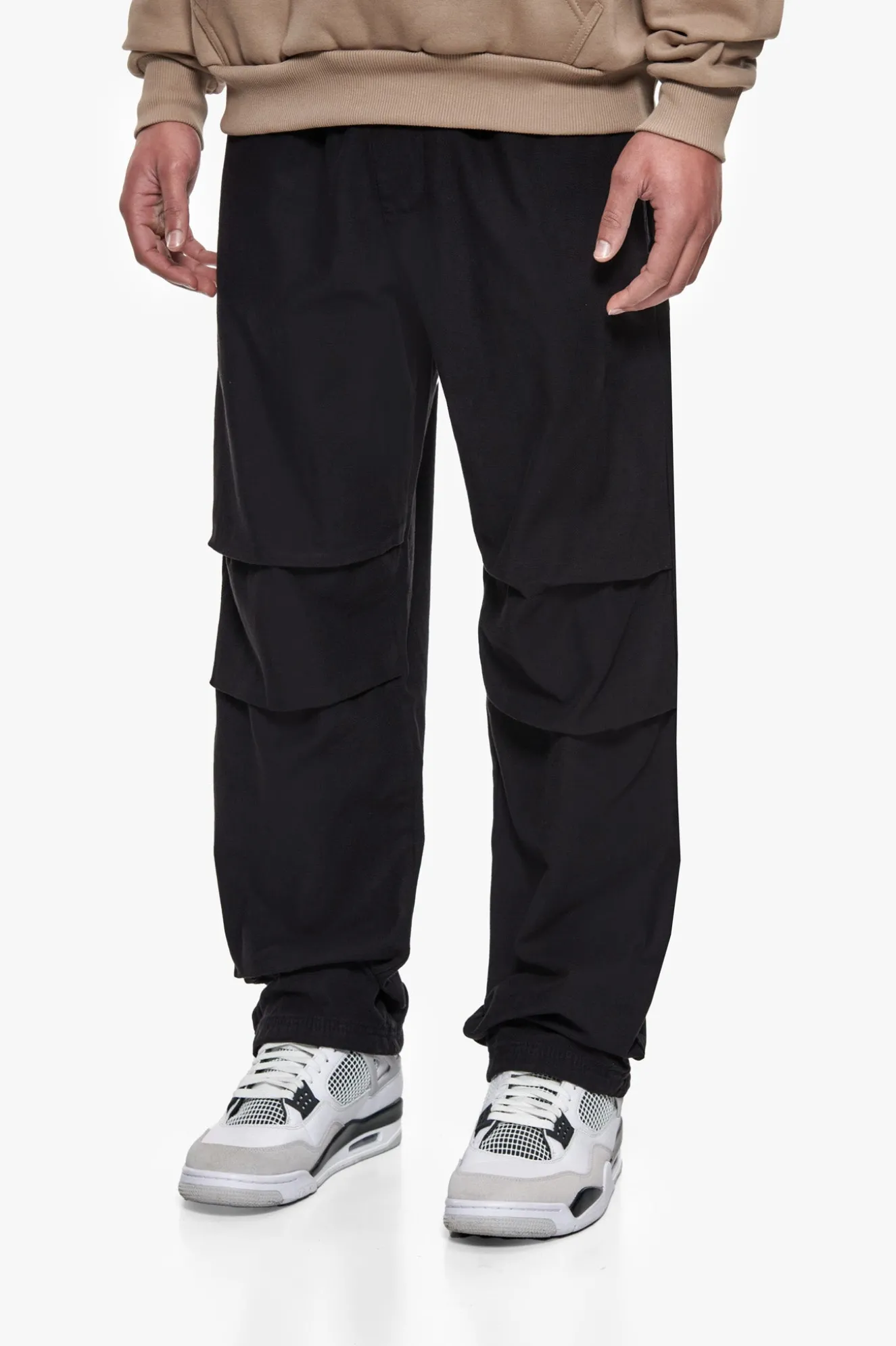 PARACHUTE PANT BLACK