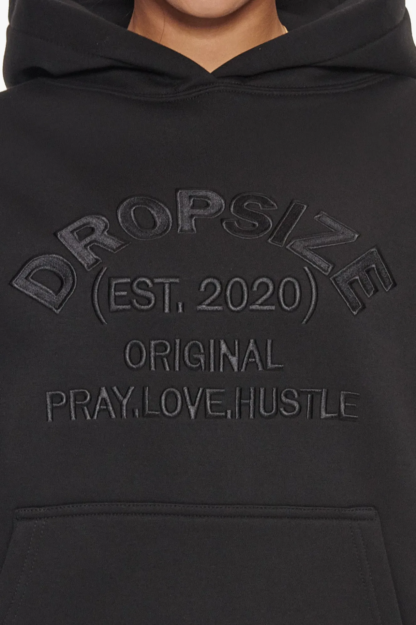 PRAY LOVE HUSTLE EMBO HOODIE BLACK