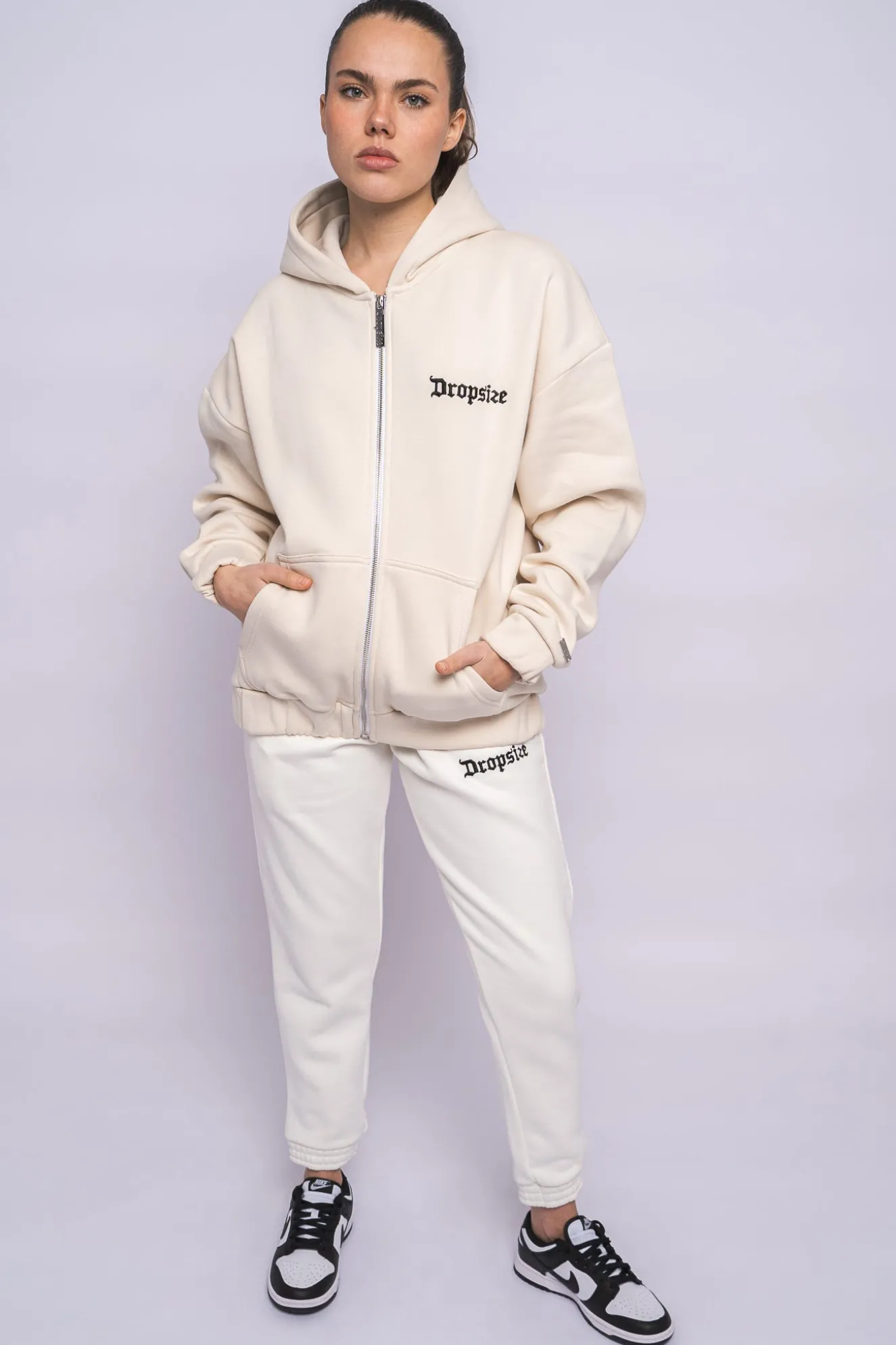 SUPER HEAVY OVERSIZE LOGO ZIP HOODIE COCONUT MILK