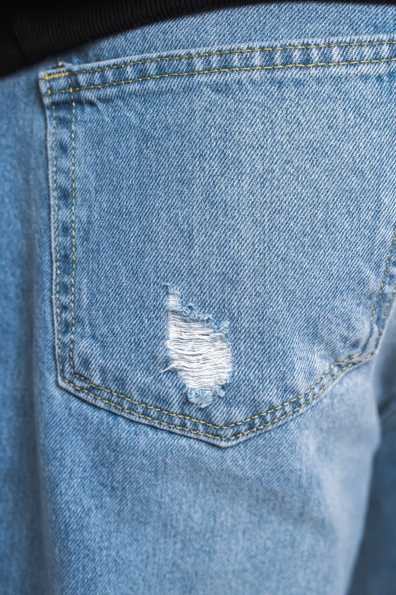 V2 LOOSE FIT JEANS LIGHT BLUE