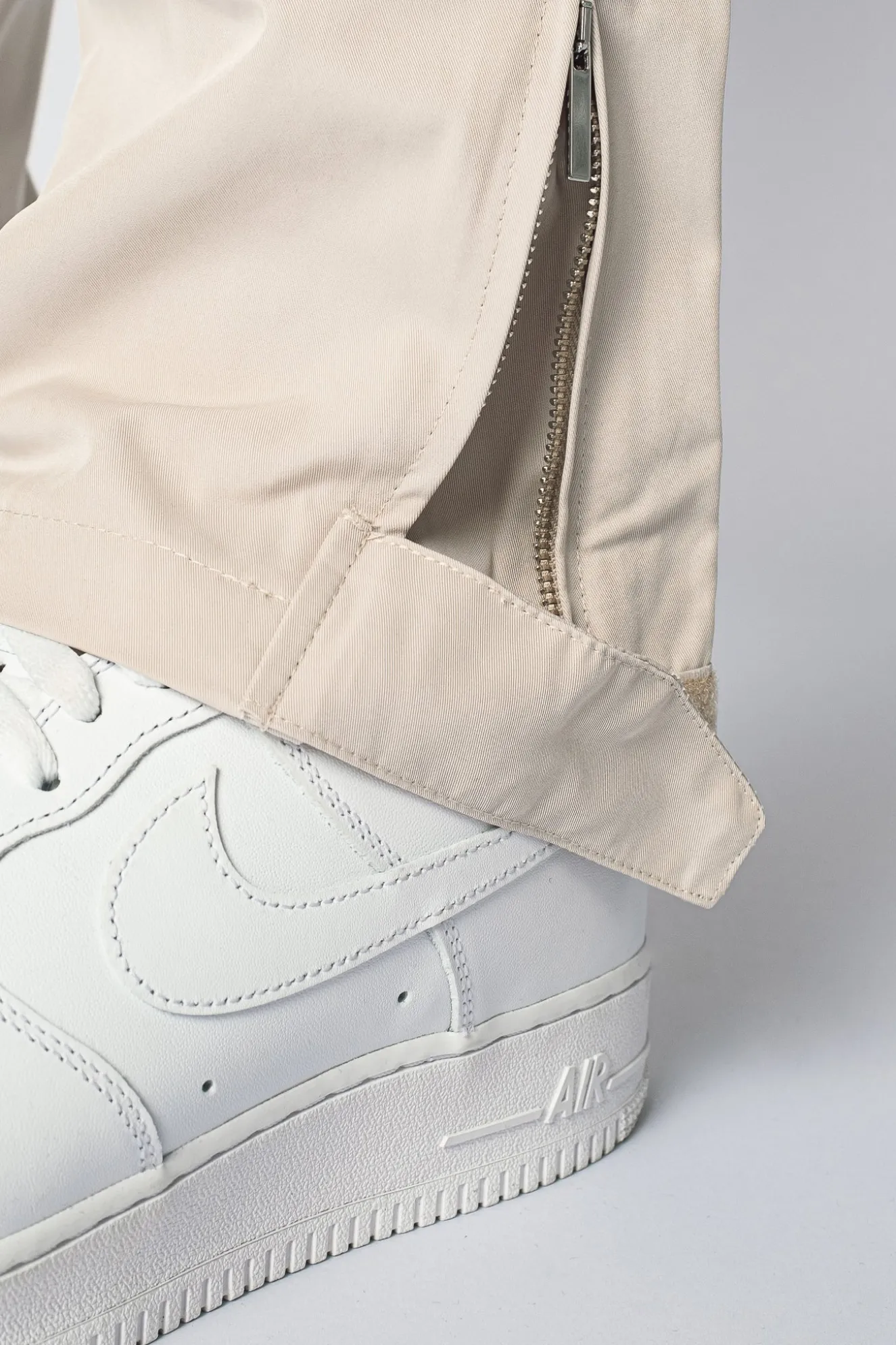 WIDE TRACK PANTS CREAM WHITE
